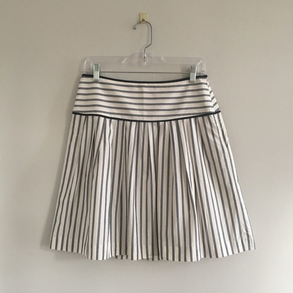 Ann Taylor Cream/Gray/Navy Striped Cotton Lined Lightweight A-Line Skirt Size 4